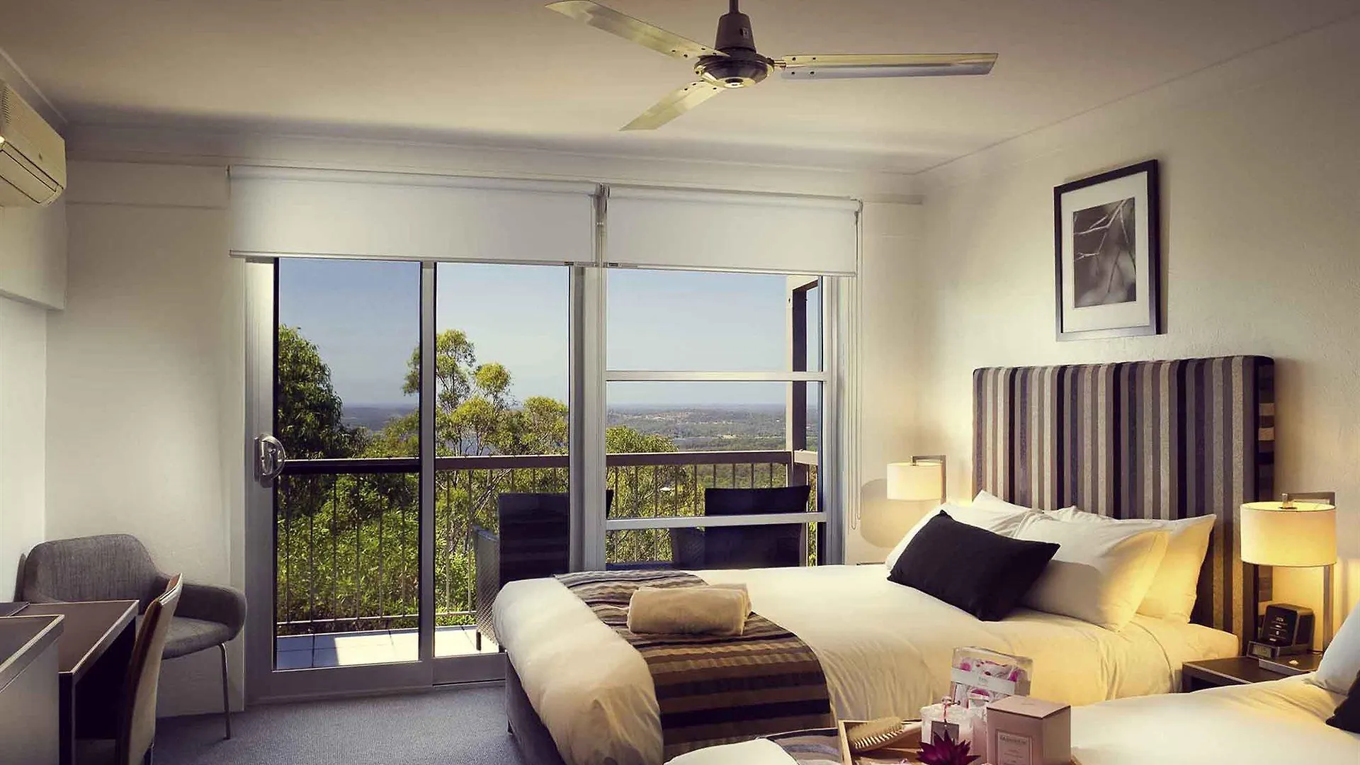 Mercure Clear Mountain Lodge Mount Samson Hotel