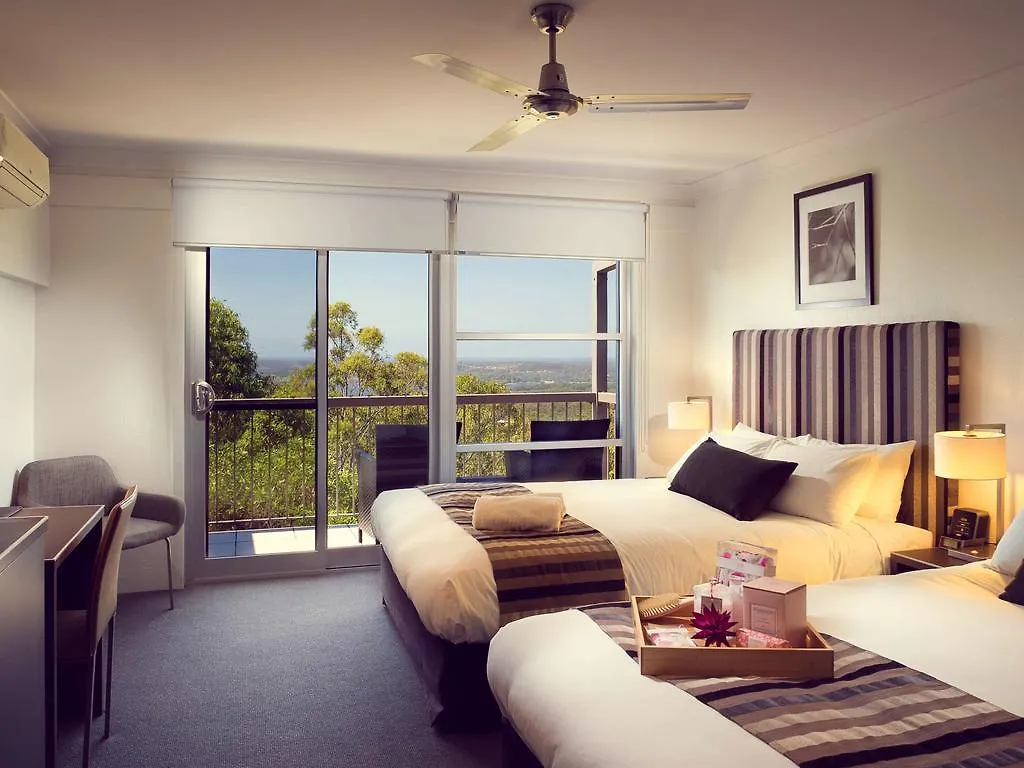 Mercure Clear Mountain Lodge Mount Samson 4*,