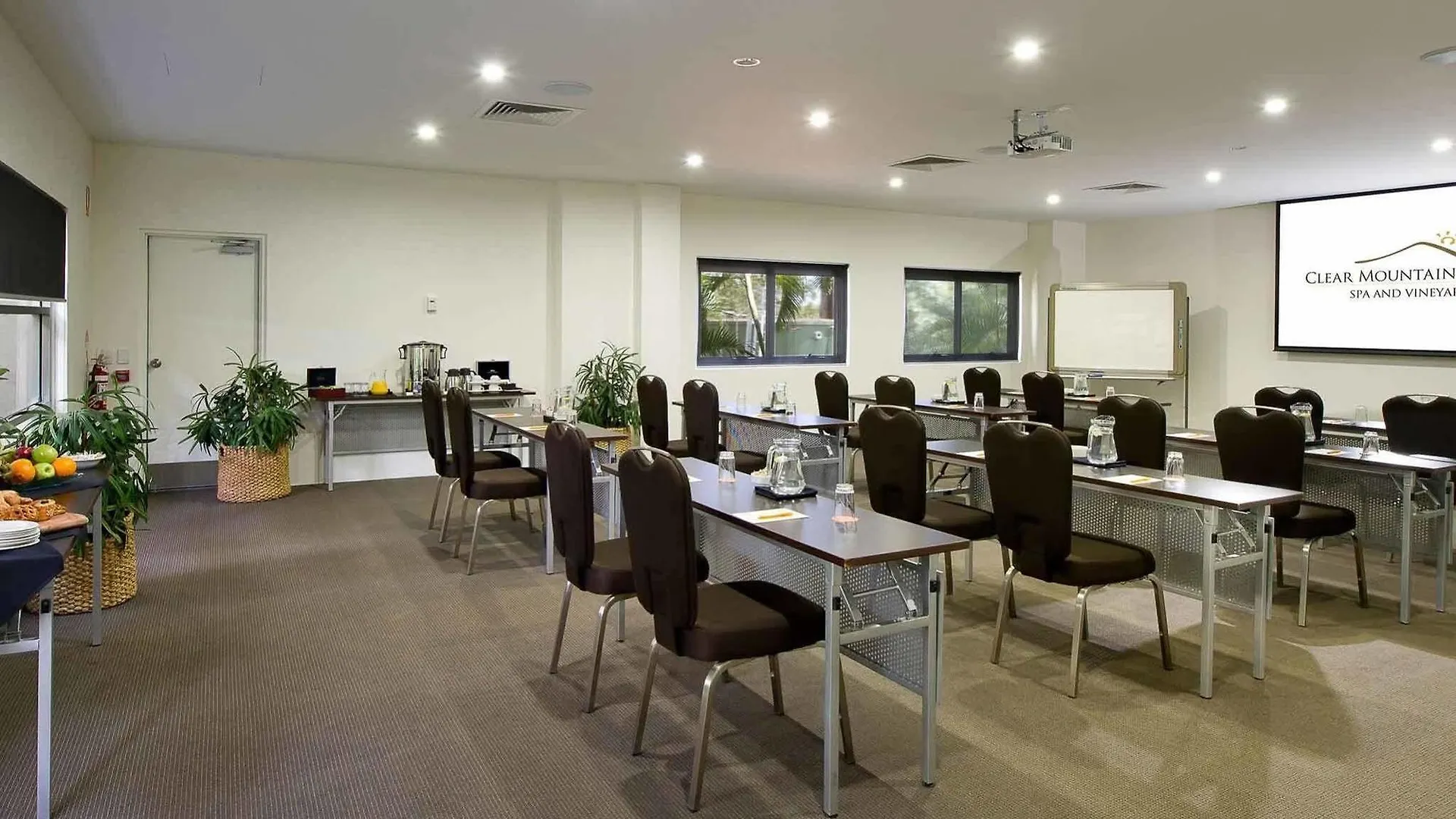 Hotel Mercure Clear Mountain Lodge Mount Samson