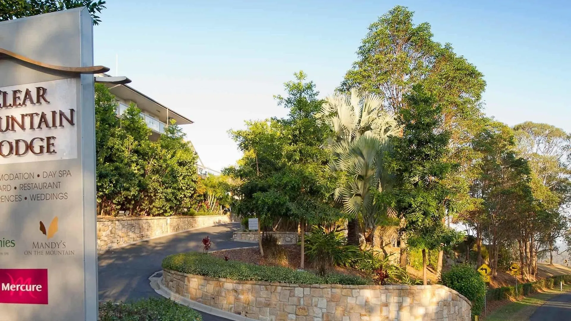 Mercure Clear Mountain Lodge Mount Samson 4*,